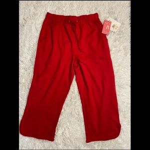 Red capri mid-calf pants by Catalina